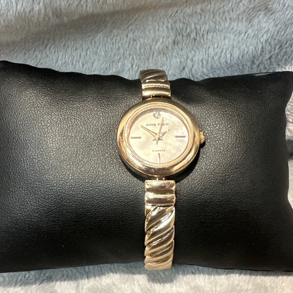 Anne Klein Women's AK/2682 Ceramic Bracelet Rosegold-Tone Watch